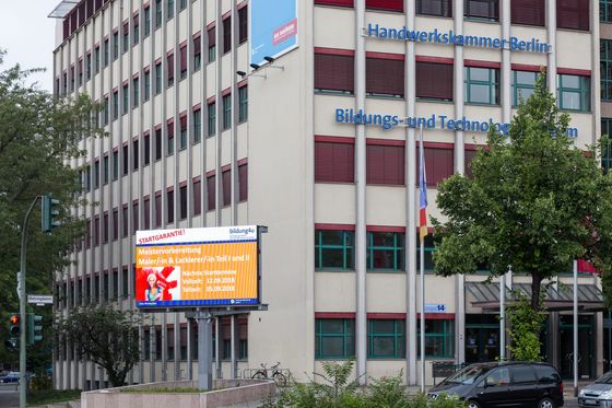 Bildungs- und Technologiezentrum der Handwerkskammer Berlin am Mehringdamm in Kreuzberg